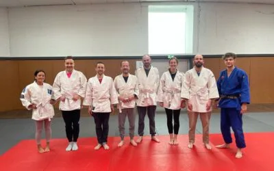 Initiation au judo en entreprise : une équipe de Décathlon au DCW